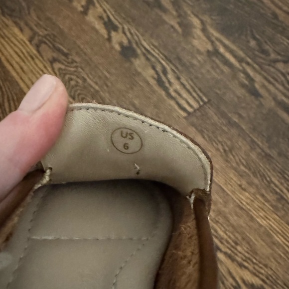 Elephantito Toddler Loafers - size 6 - new without box - Picture 3 of 3